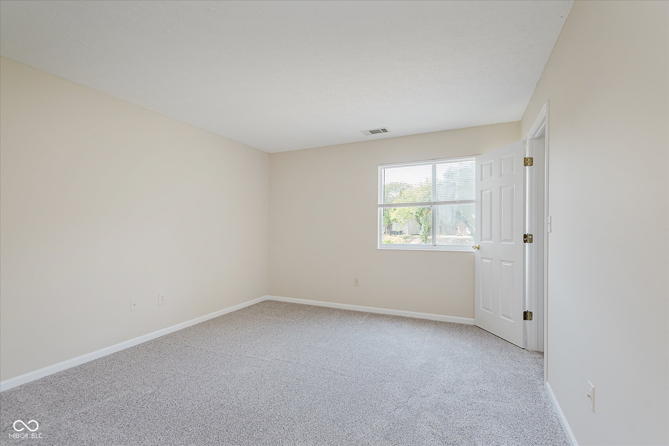 1059 Timber Creek Drive, Unit 4 Carmel, IN 46032 - Photo 21 of 36