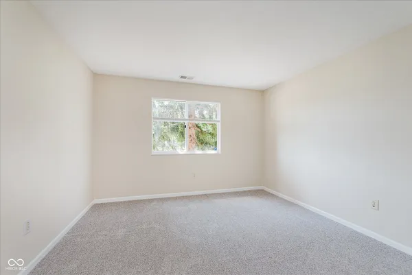 $1,950 | 1059 Timber Creek Drive, Unit 4, Carmel, IN 46032