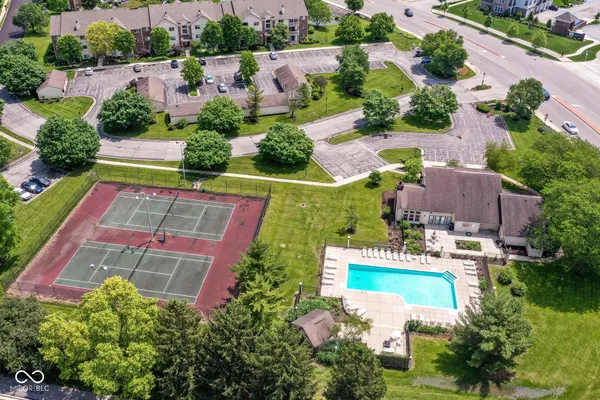 $1,950 | 1059 Timber Creek Drive, Unit 4, Carmel, IN 46032