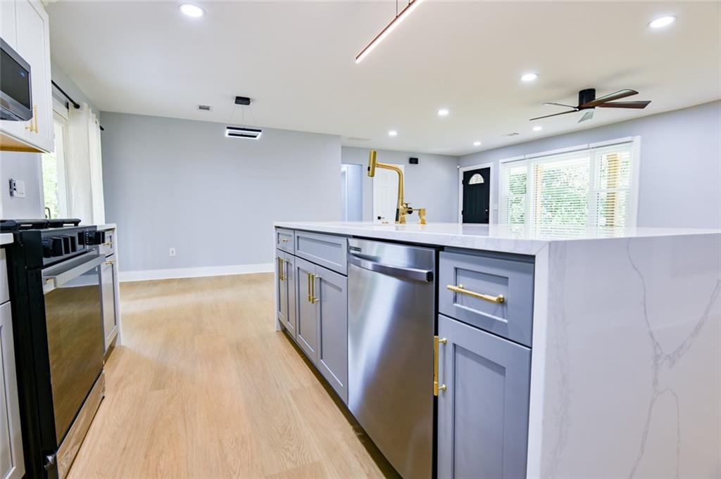 1747 Glenhaven Circle Decatur, GA 30035 - Photo 35 of 75