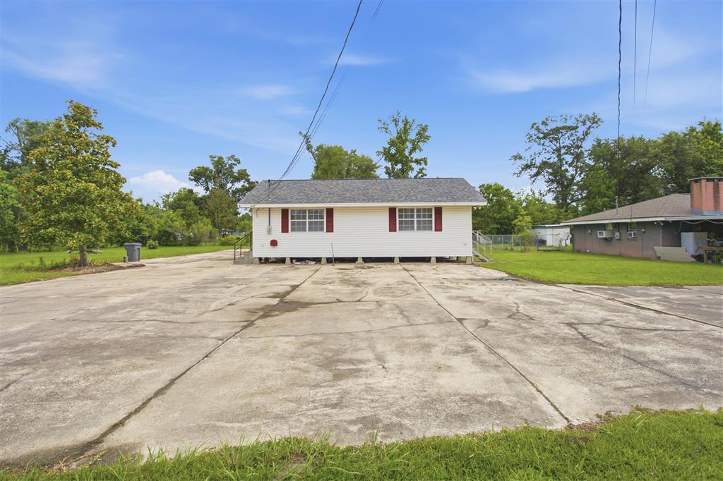 427 Riddle Lane Westlake, LA 70669 - Photo 1 of 9 Gallery Image 1