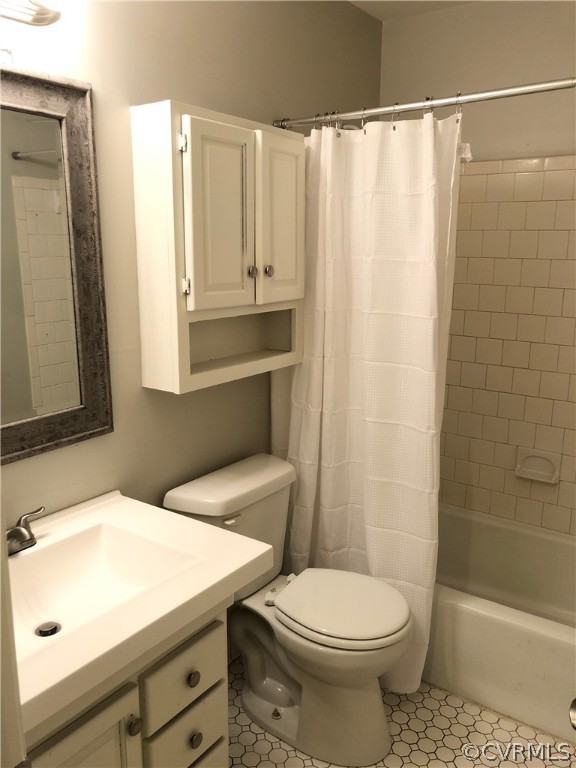 11636 River Road Chesterfield, VA 23838 - Photo 24 of 50 a bathroom with a sink a toilet and shower