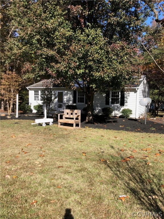 11636 River Road Chesterfield, VA 23838 - Photo 46 of 50 a swimming pool view with a outdoor seating