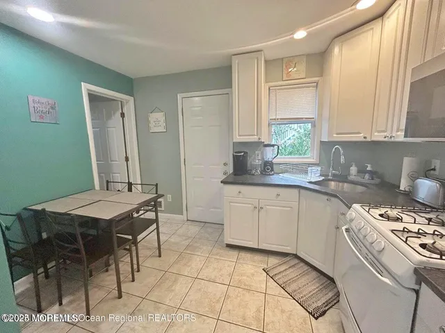 $2,200 | 511 14th Avenue, Unit REAR, Belmar, NJ 07719