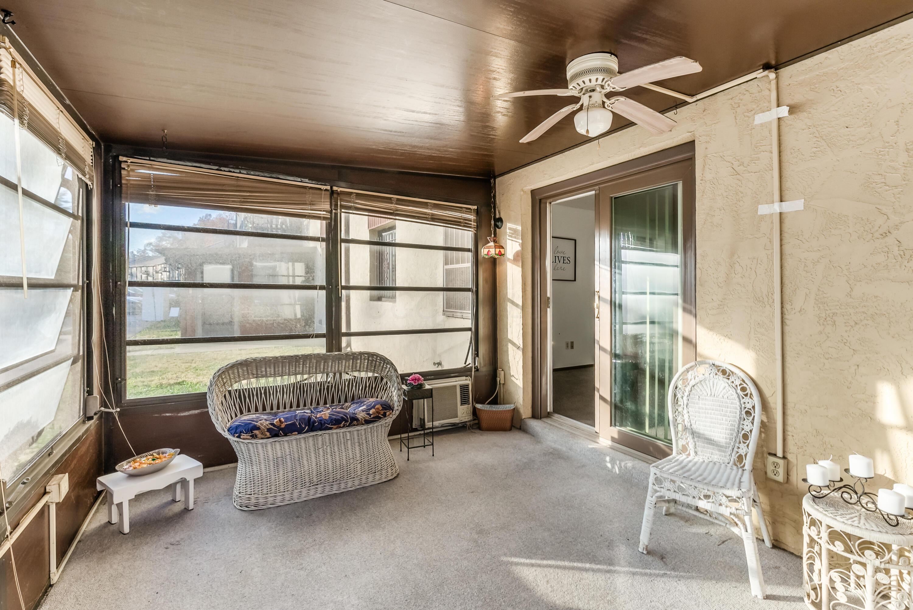 4141 Karl Road, Unit 101 Columbus, OH 43224 - Photo 6 of 39 R_4141_Karl_Rd_____0004