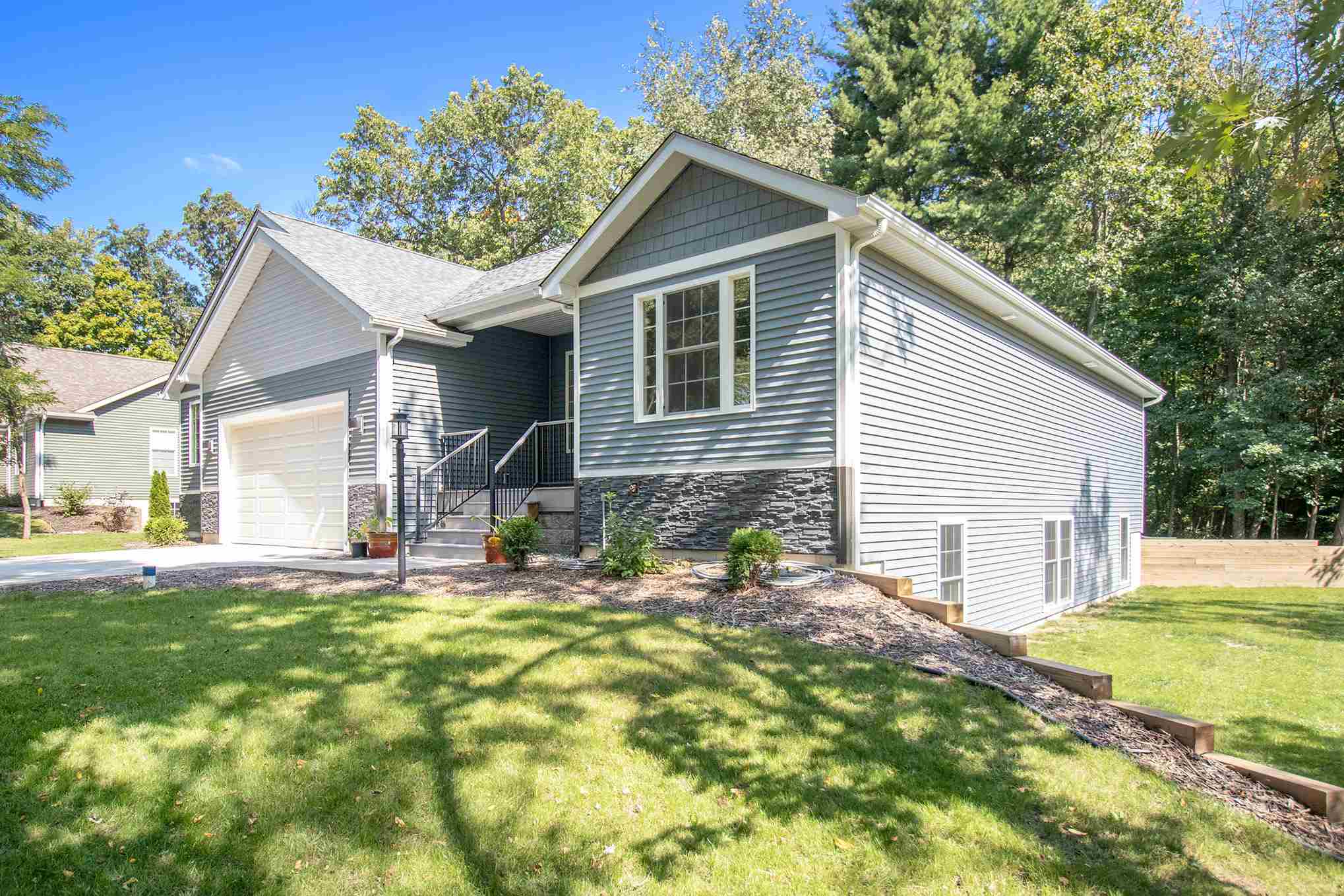 52674 Juniper Road South Bend, IN 46637 - Photo 3 of 32 Gallery Image 3