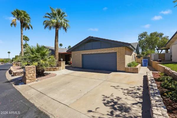 $1,150,000 | 9037 North Arroya Grande Drive, Phoenix, AZ 85028