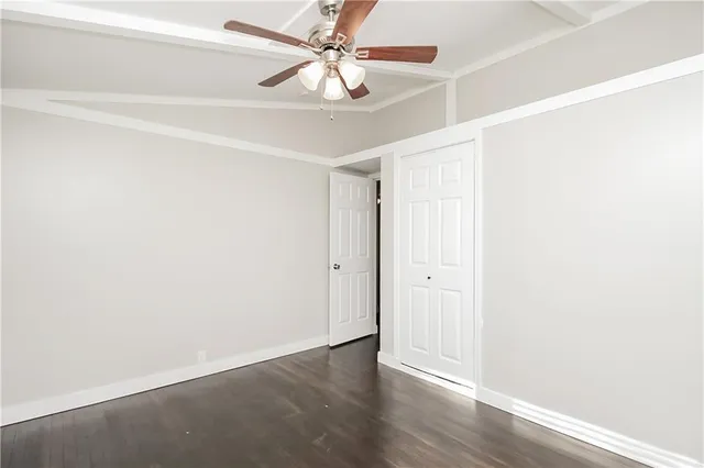 $1,570 | 5700 North Highland Avenue, Kansas City, MO 64118