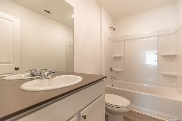 $1,500 | 8418 Purple Sapphire, San Antonio, TX 78263