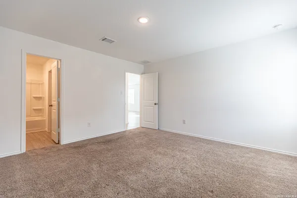 $1,500 | 8418 Purple Sapphire, San Antonio, TX 78263