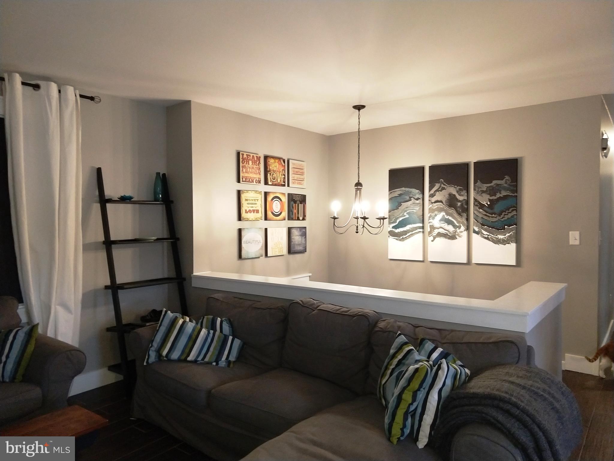 31 Hayloft Road Denver, PA 17517 - Photo 3 of 22 Living Room