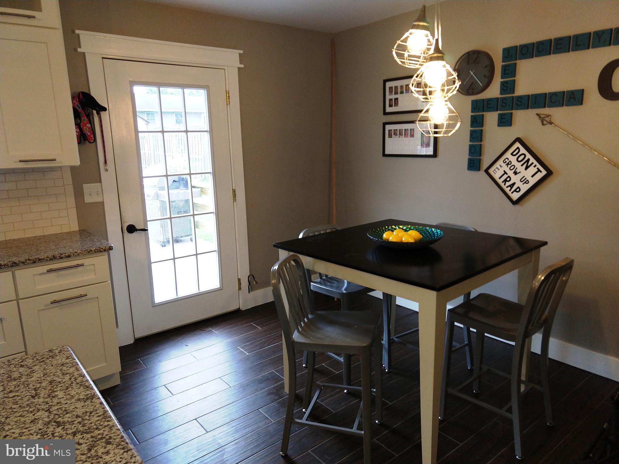 31 Hayloft Road Denver, PA 17517 - Photo 6 of 22 Dining Area