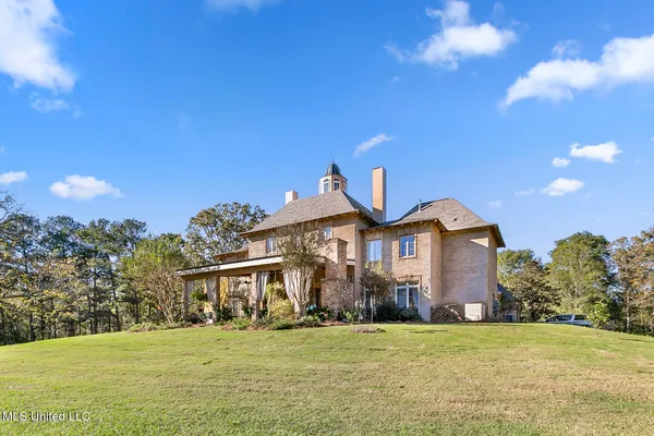 $990,000 | 410 Cole Road, Mendenhall, MS 39114