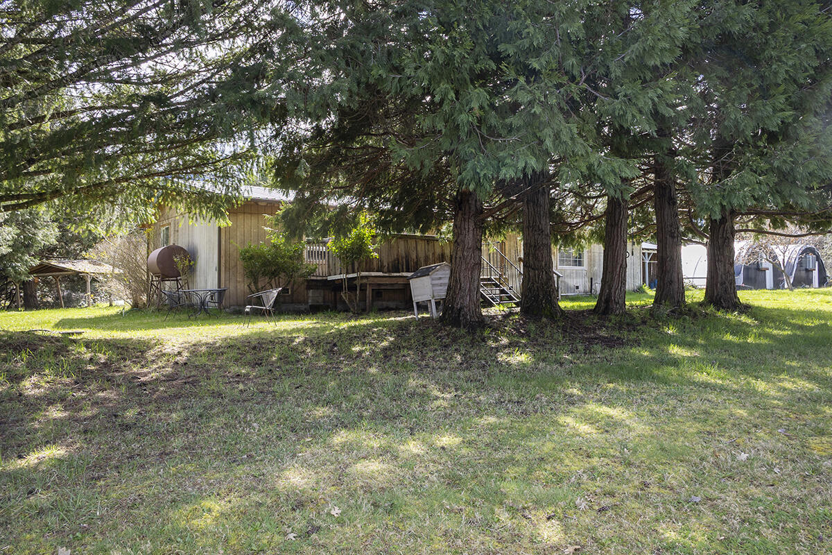 1392 Cedar Flat Road Williams, OR 97544 - Photo 34 of 56 33