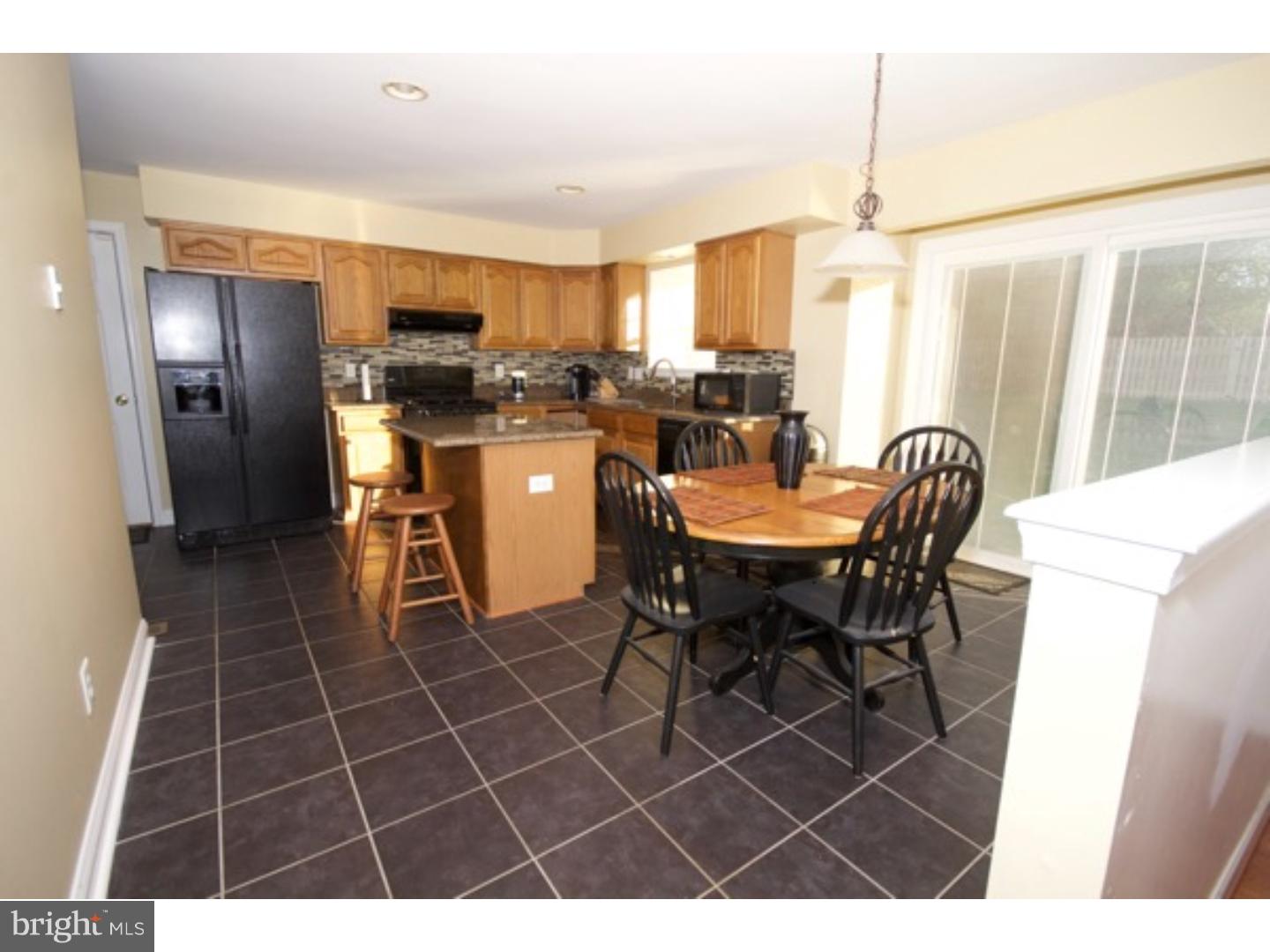 625 Raspberry Lane Williamstown, NJ 08094 - Photo 6 of 25