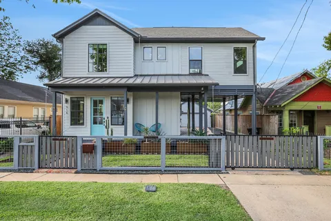 $1,075,000 | 914 Robbie Street, Houston, TX 77009