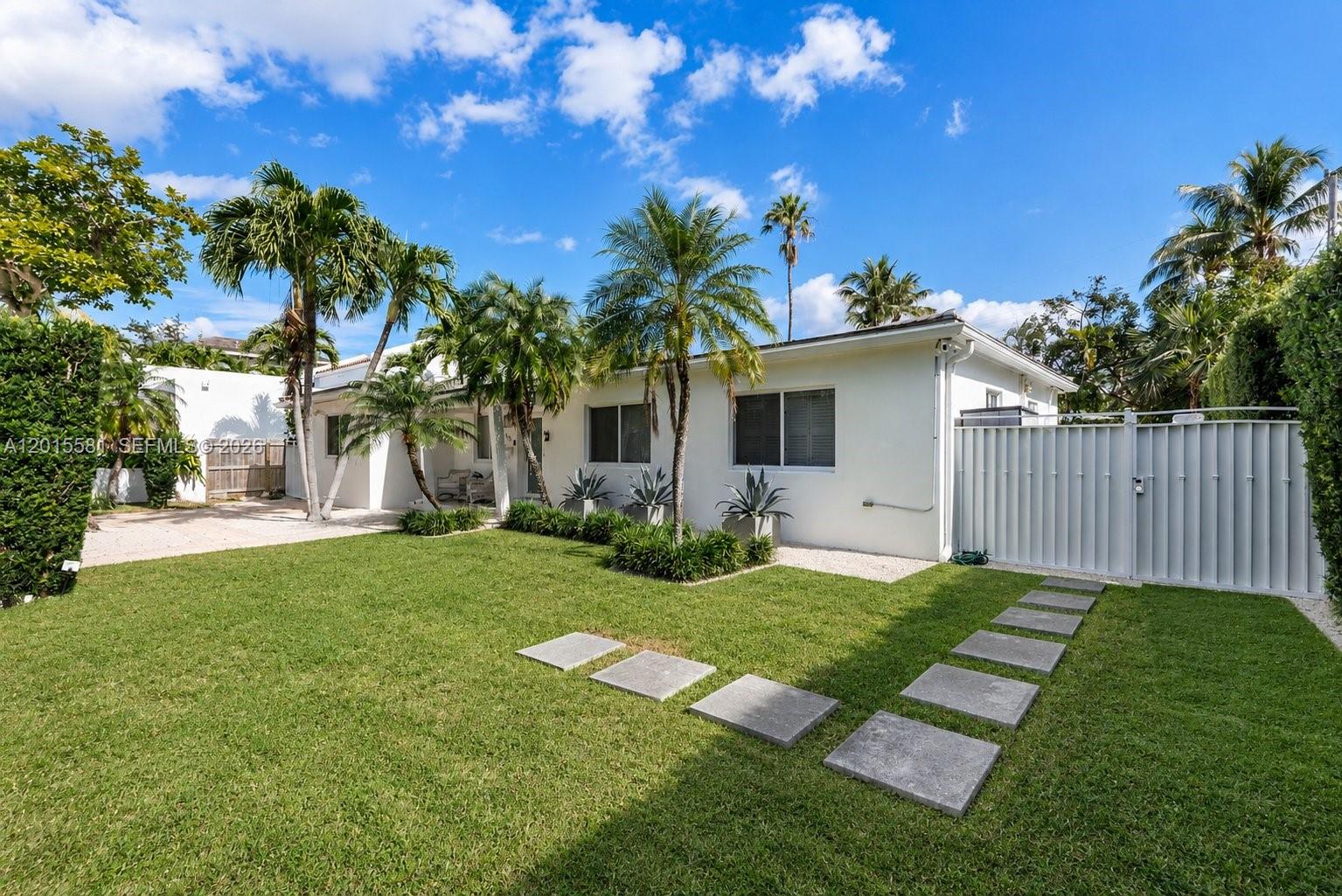 301 Hampton Lane Key Biscayne, FL 33149 - Photo 3 of 34