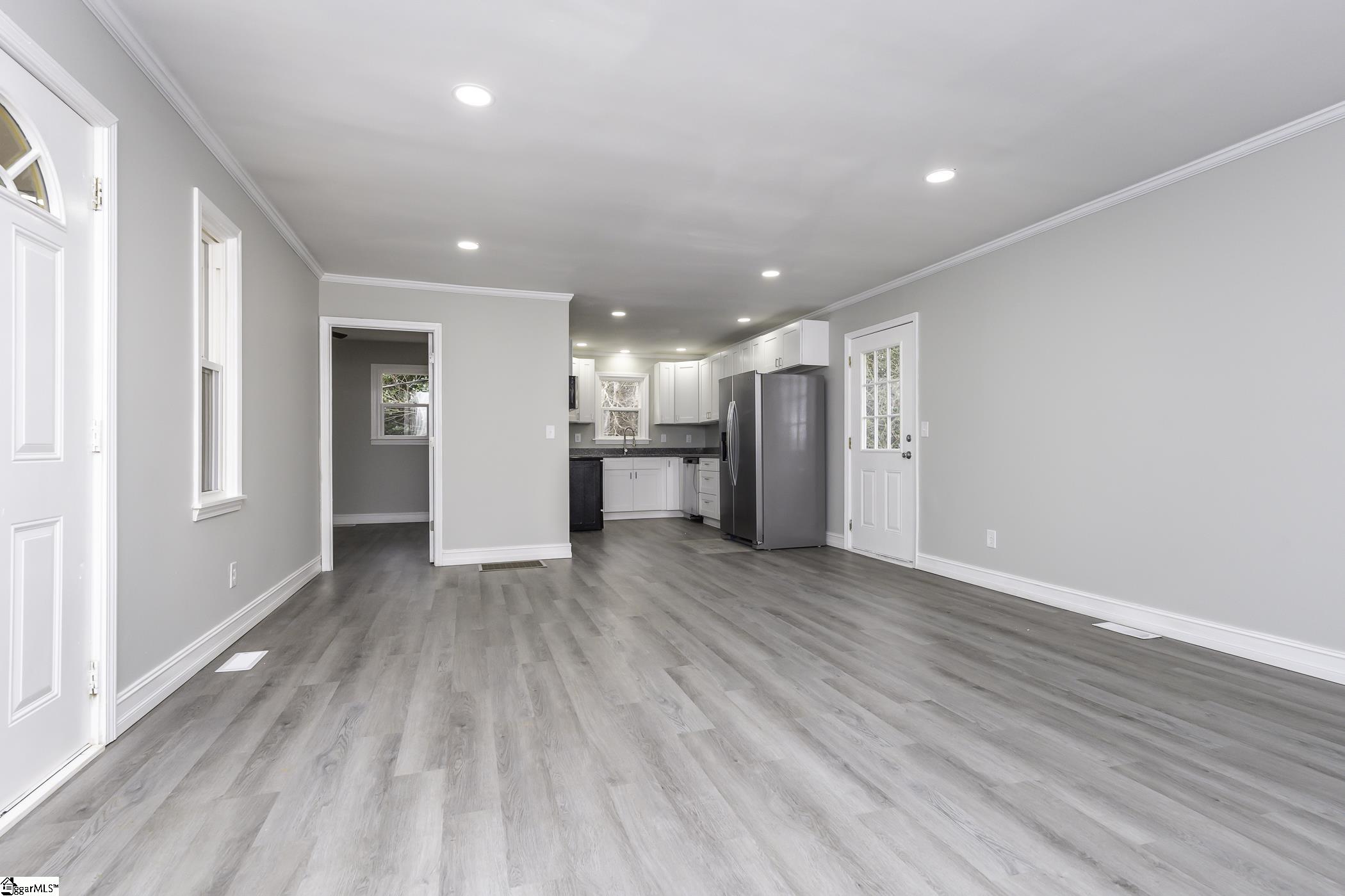 111 Bates Road Marietta, SC 29661 - Photo 5 of 24