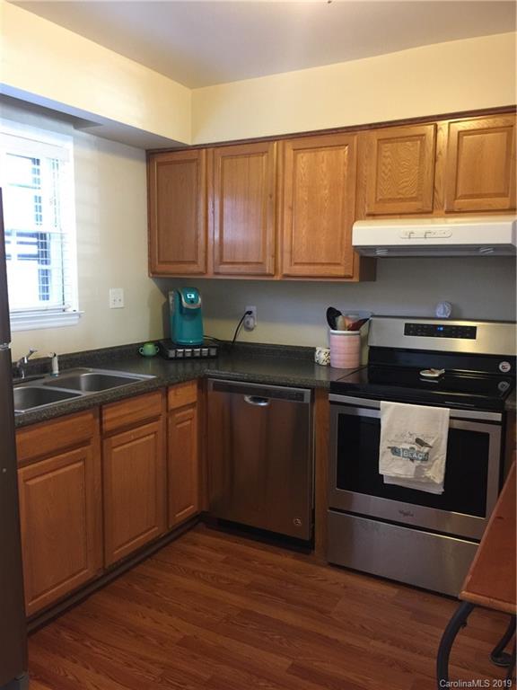 6236 Old Pineville Road, Unit B Charlotte, NC 28217 - Photo 4 of 29