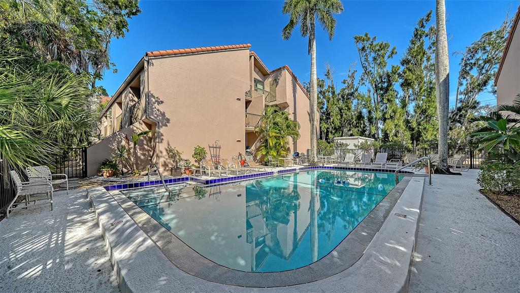 117 Pass Key Road, Unit 117 Sarasota, FL 34242 - Photo 20 of 59 a view of a ocean view