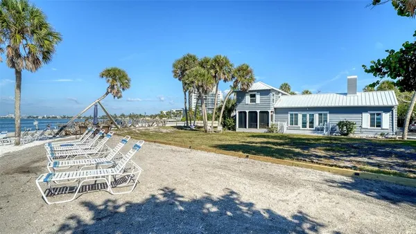 $425,000 | 117 Pass Key Road, Unit 117, Sarasota, FL 34242