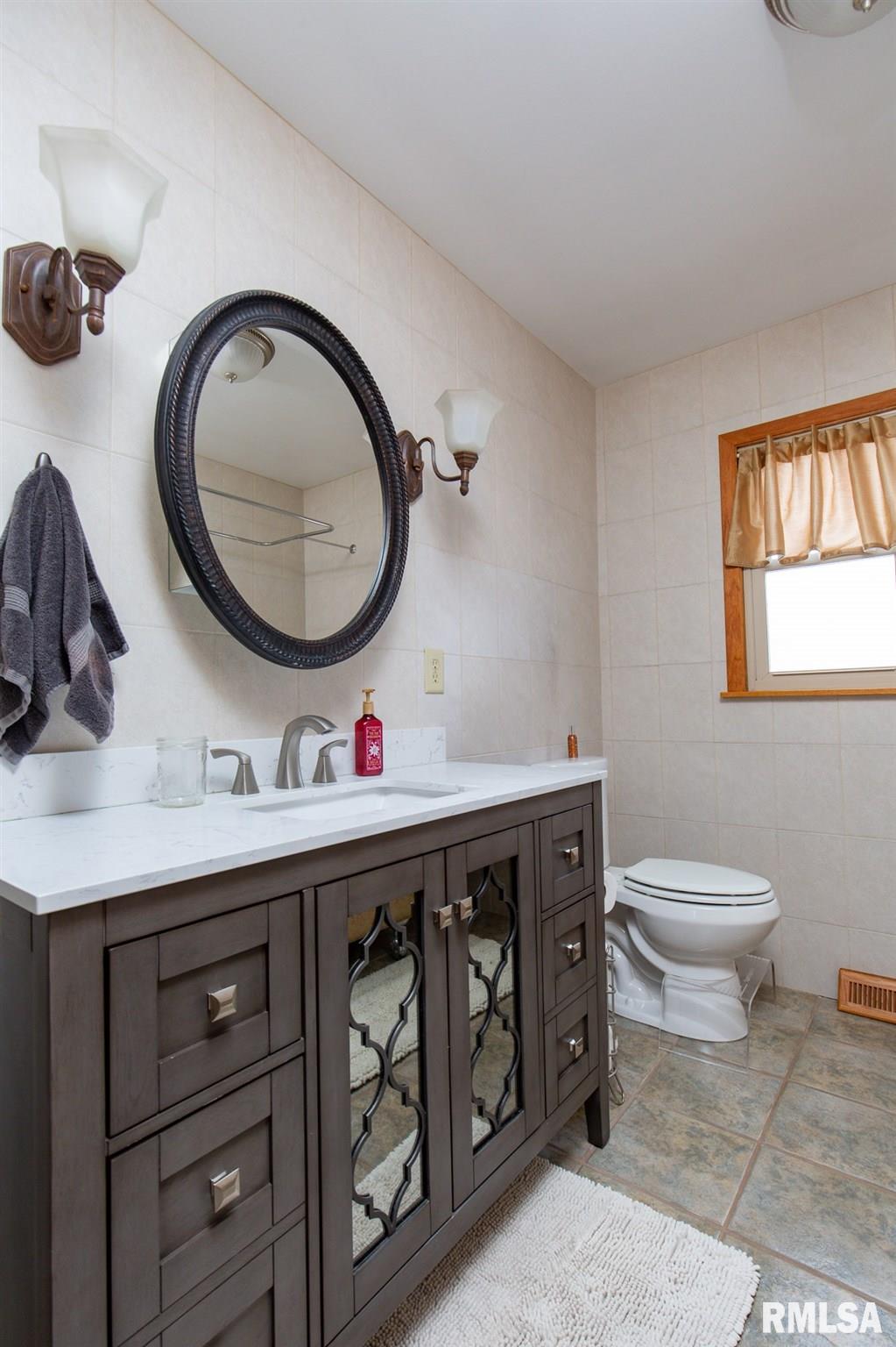 5827 93rd Avenue West Taylor Ridge, IL 61284 - Photo 21 of 31 Gallery Image 21