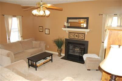 1421 Ritchie Court Lexington, KY 40503 - Photo 2 of 24 Family Room