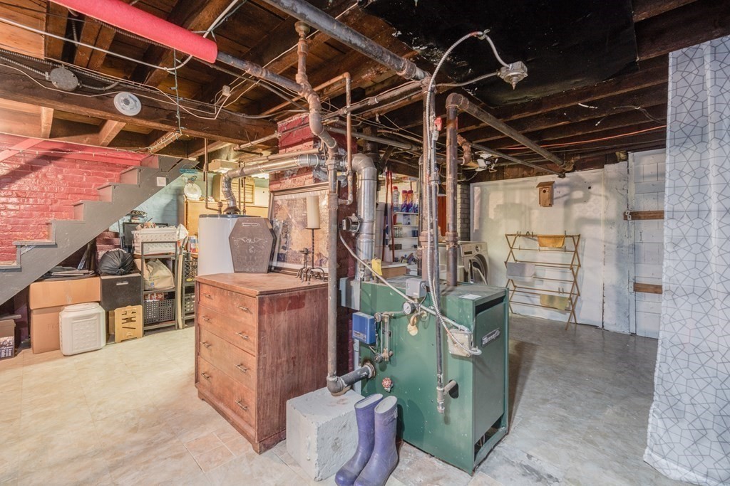 37 Phoenix Street Springfield, MA 01104 - Photo 26 of 27 a view of a storage room