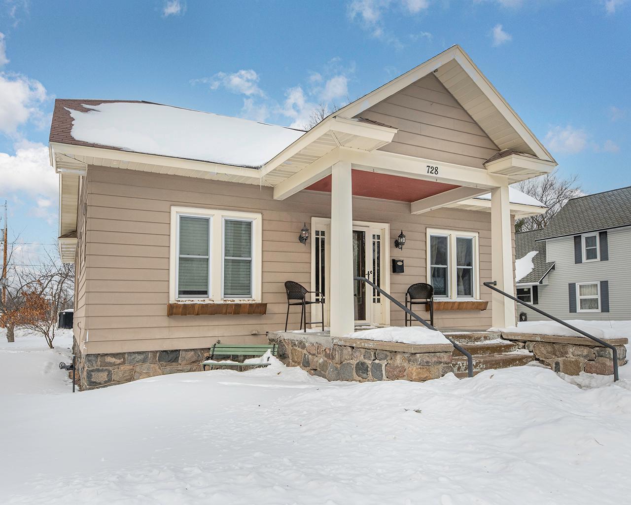 728 Randall Avenue Rhinelander, WI 54501 - Photo 2 of 23 Gallery Image 2