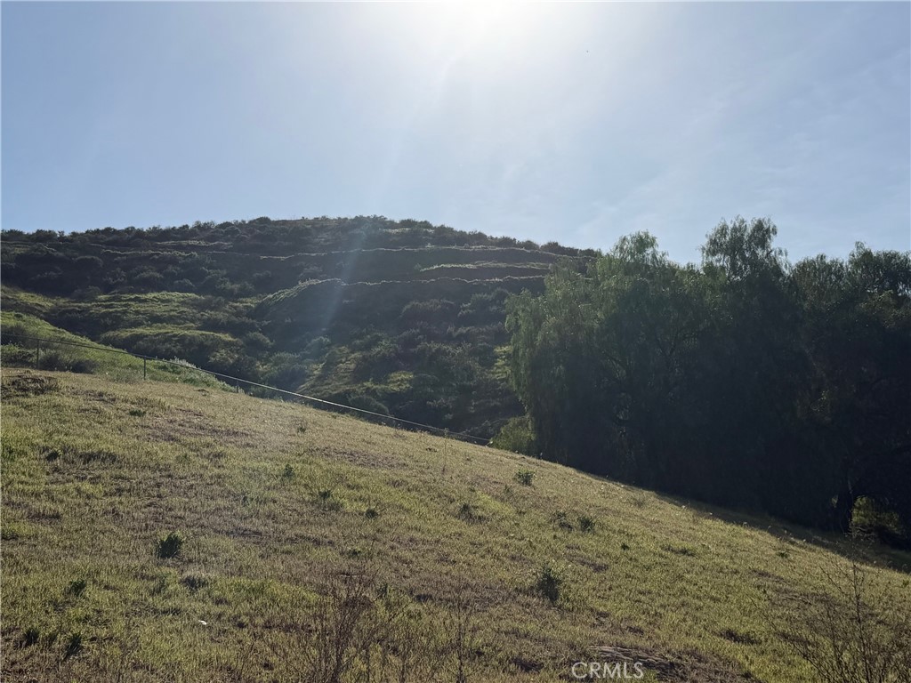 17580 Wicker Way Riverside, CA 92504 - Photo 5 of 7