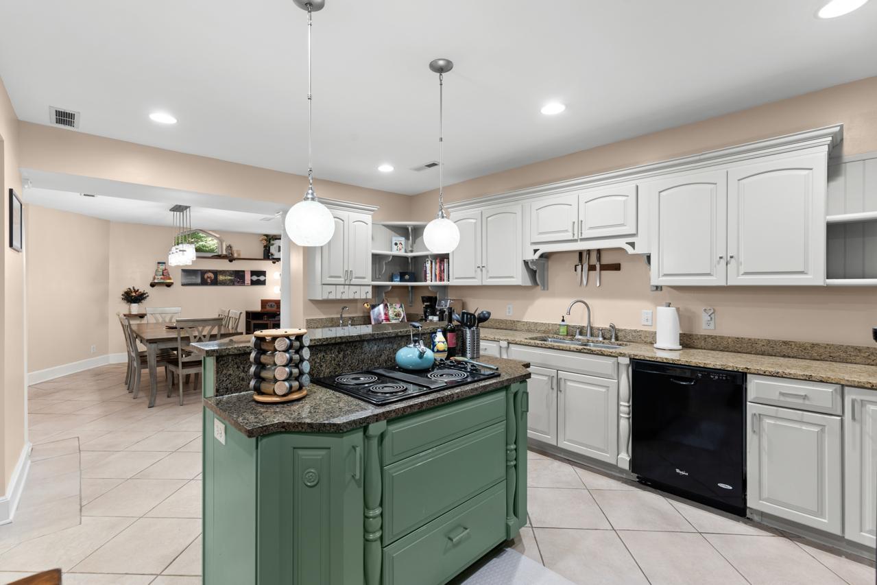 307 Ridgewood Avenue, Unit 4 Minneapolis, MN 55403 - Photo 14 of 24