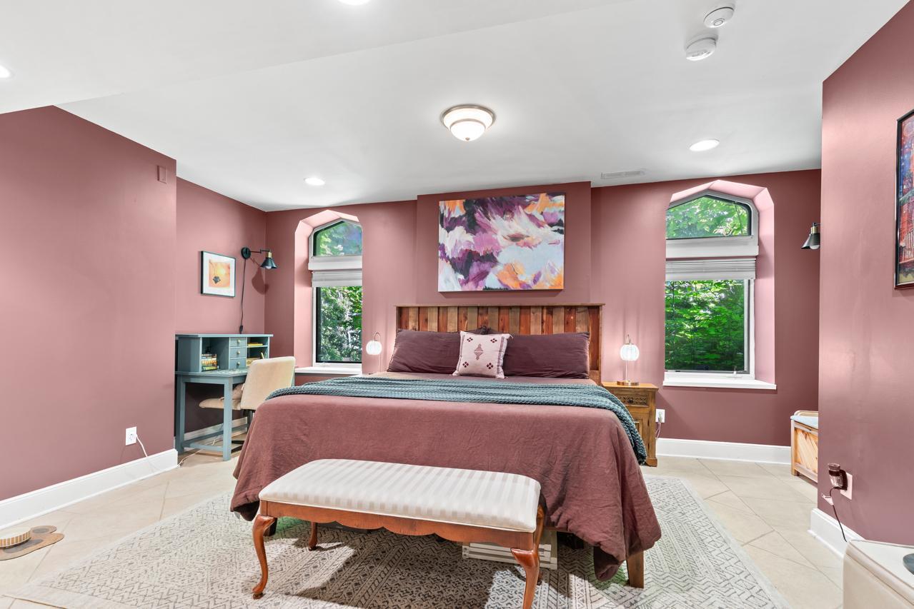 307 Ridgewood Avenue, Unit 4 Minneapolis, MN 55403 - Photo 17 of 24