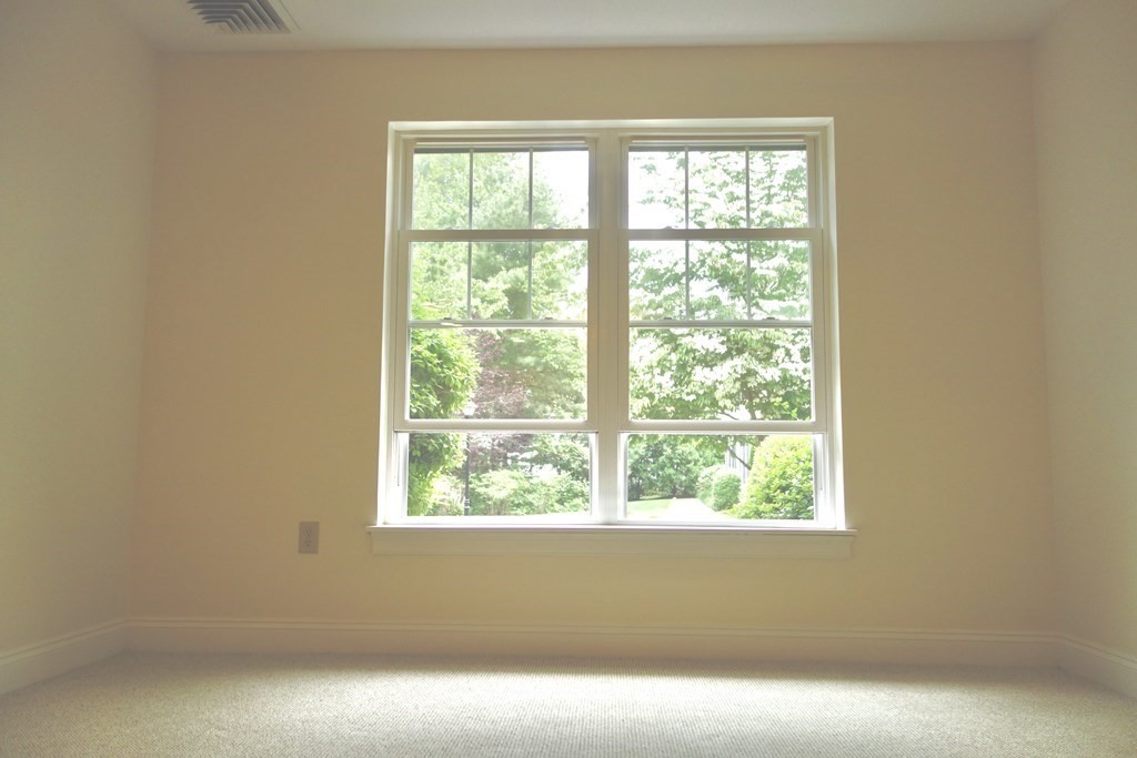 135 Beach Road, Unit B102 Salisbury, MA 01952 - Photo 6 of 27 Gallery Image 6