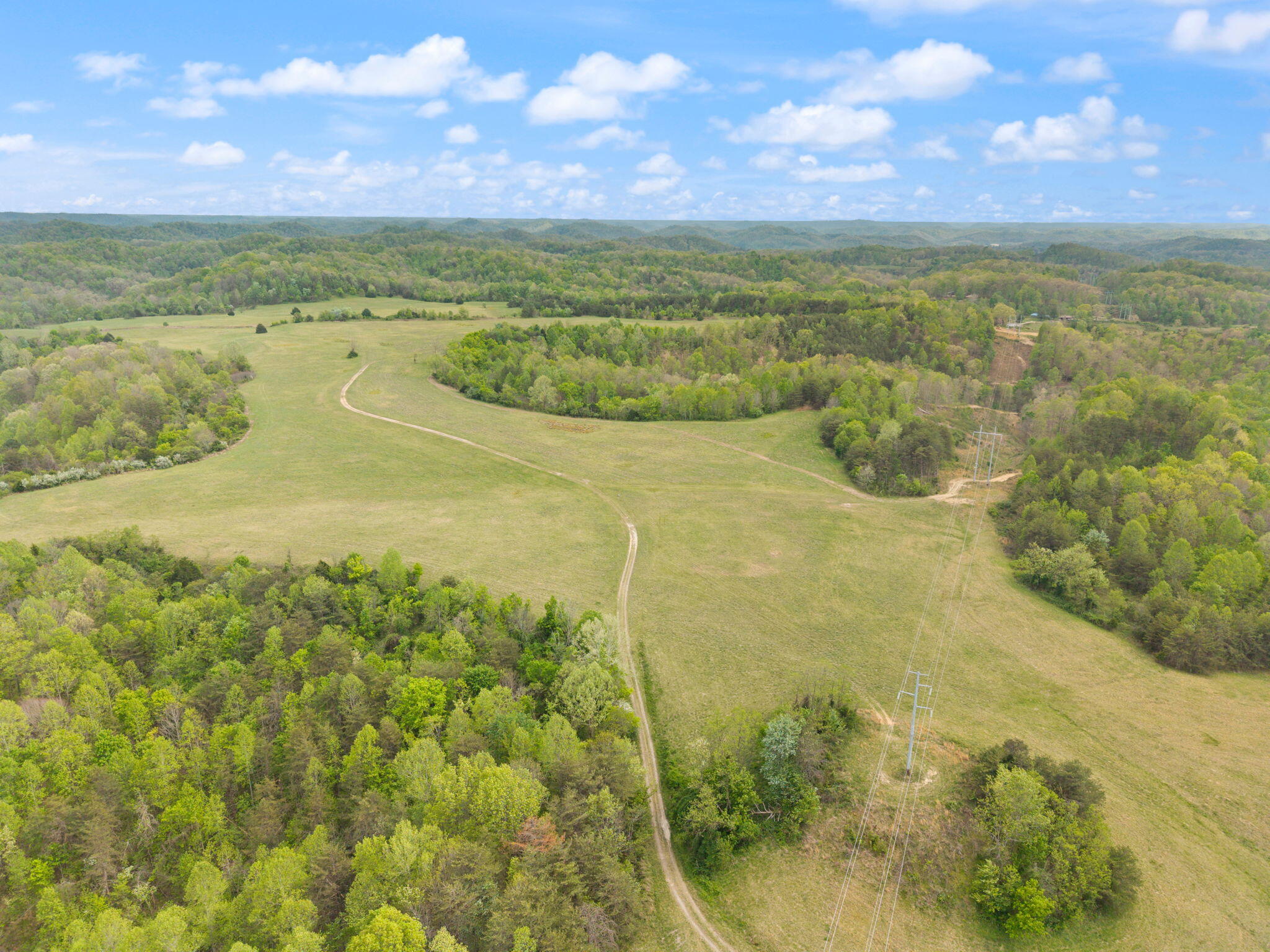 371 Big Branch Road Beattyville, KY 41311 - Photo 35 of 52 19-web-or-mls-DJI_20260416162237_0067_D