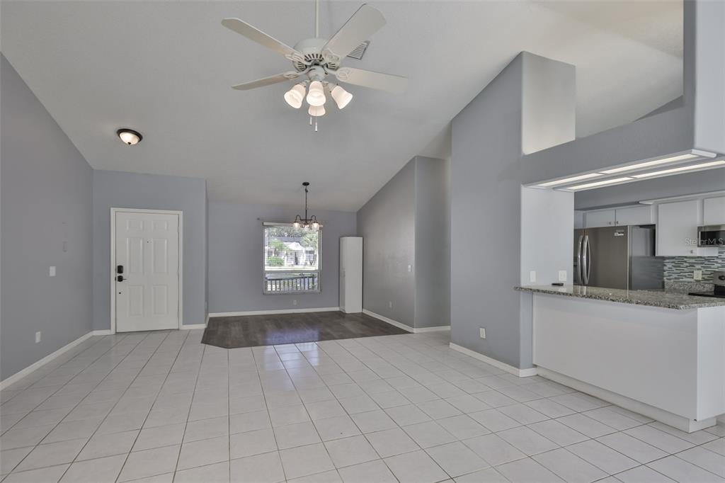 10331 Ashley Oaks Drive Riverview, FL 33578 - Photo 6 of 34