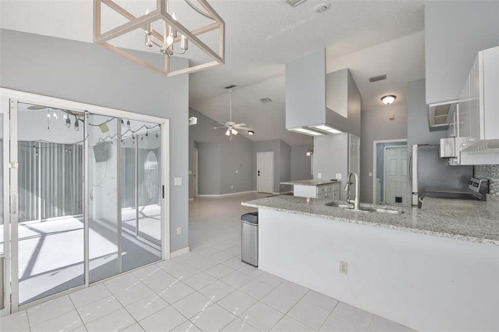 10331 Ashley Oaks Drive Riverview, FL 33578 - Photo 7 of 34