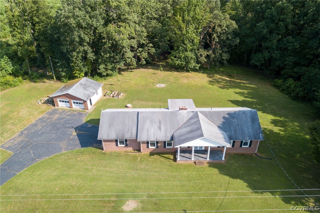 7000 Venable Road Kents Store, VA 23084 - Photo 41 of 45 a view of a swimming pool and lounge chairs