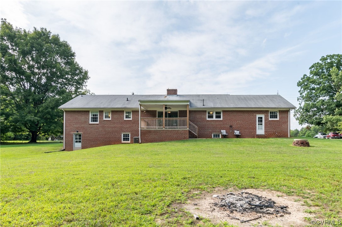 7000 Venable Road Kents Store, VA 23084 - Photo 44 of 45 a front view of a house with garden
