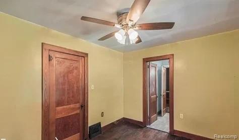 1460 South Dye Road Flint, MI 48532 - Photo 3 of 14