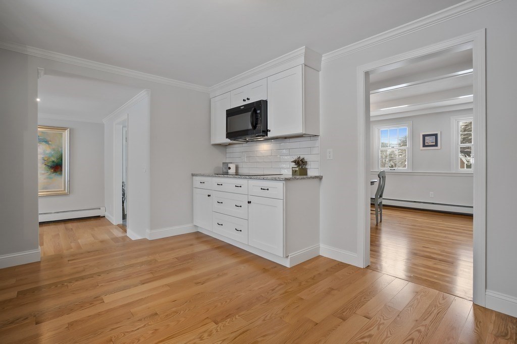 303 High Road Newbury, MA 01951 - Photo 6 of 39 Gallery Image 6