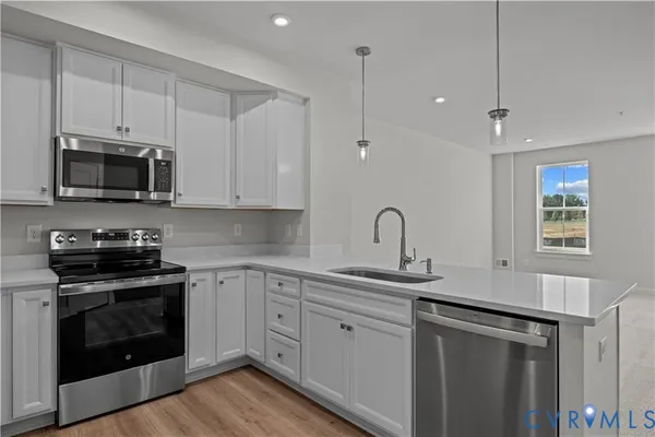 $329,985 | 2830 Calgary Lane, Chester, VA 23831
