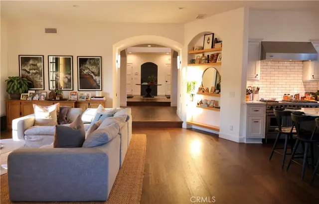 $20,000 | 1756 10th Street, Manhattan Beach, CA 90266