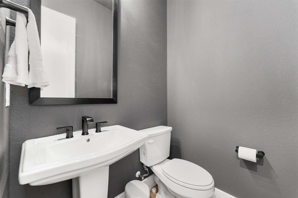 3917 Linear Drive Prosper, TX 75078 - Photo 20 of 35