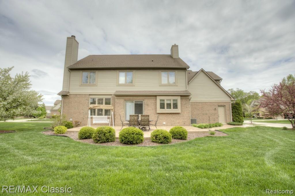 47950 Pavillon Road Canton, MI 48188 - Photo 28 of 29 Rear of Home
