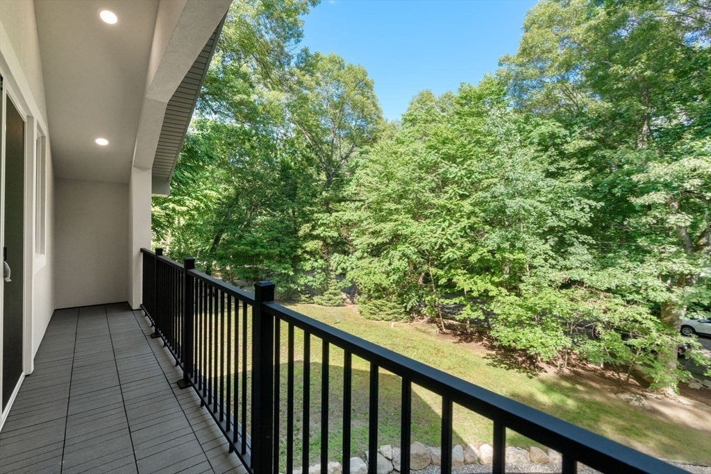 184 Bedford Road Lincoln, MA 01773 - Photo 24 of 33