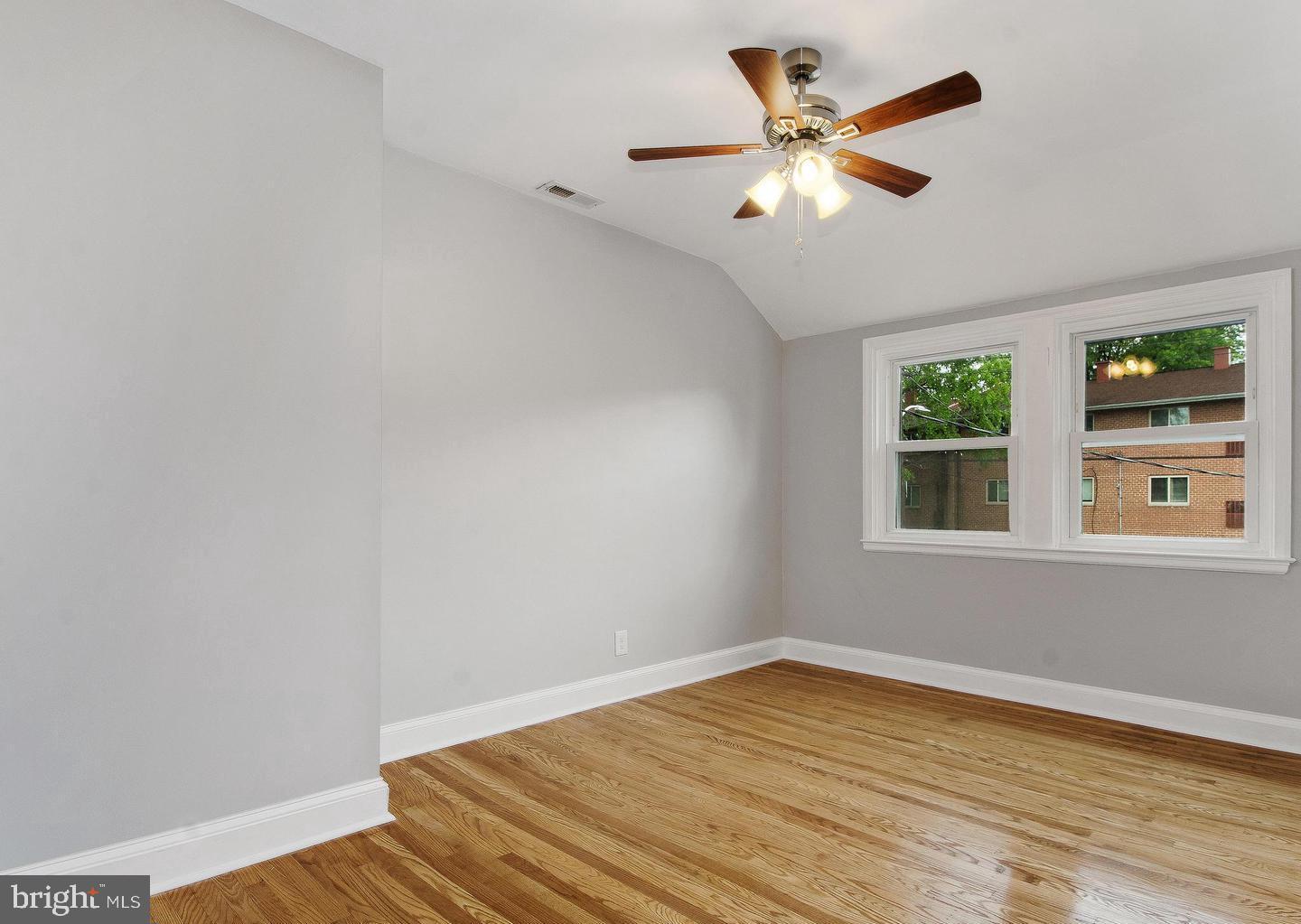 4642 Marble Hall Road Baltimore, MD 21239 - Photo 11 of 20