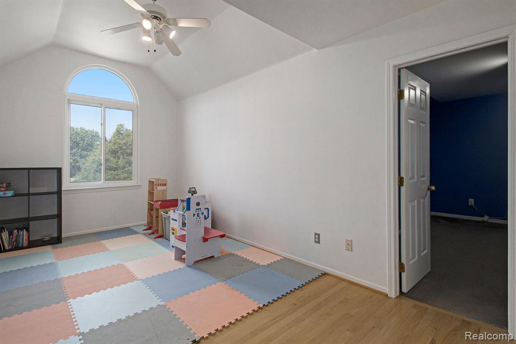 117 Martindale Road Milford, MI 48381 - Photo 30 of 42 Gallery Image 30