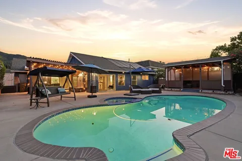 $1,099,000 | 1983 West Oracle Court, Newbury Park, CA 91320