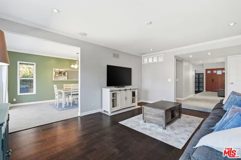 $1,099,000 | 1983 West Oracle Court, Newbury Park, CA 91320