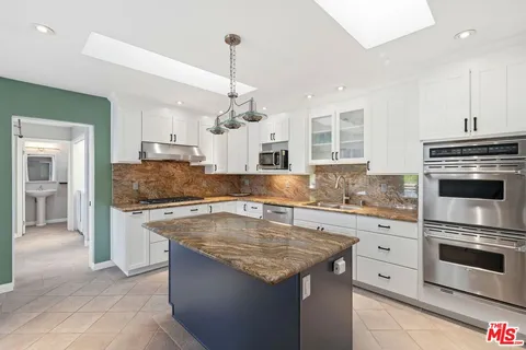 $1,099,000 | 1983 West Oracle Court, Newbury Park, CA 91320